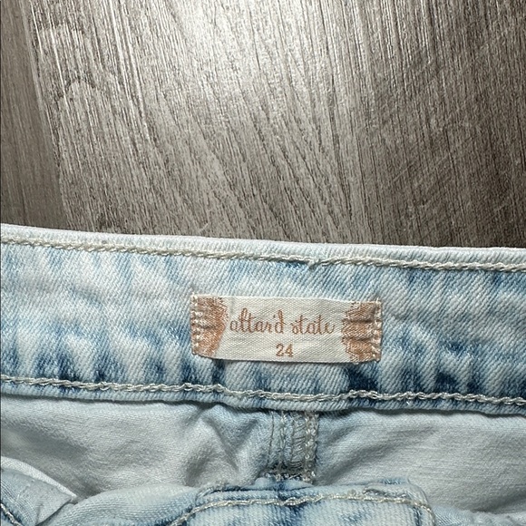 Altar'd State Cloud Wash Distressed Cut Off Denim Shorts - 24 - Picture 6 of 8